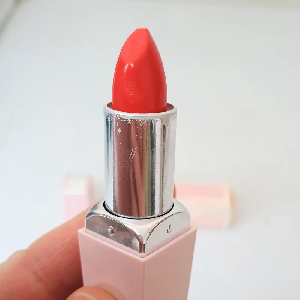 NOS 2001 Avon Breast Cancer Ultra Color Rich Renewable Lipstick Strength